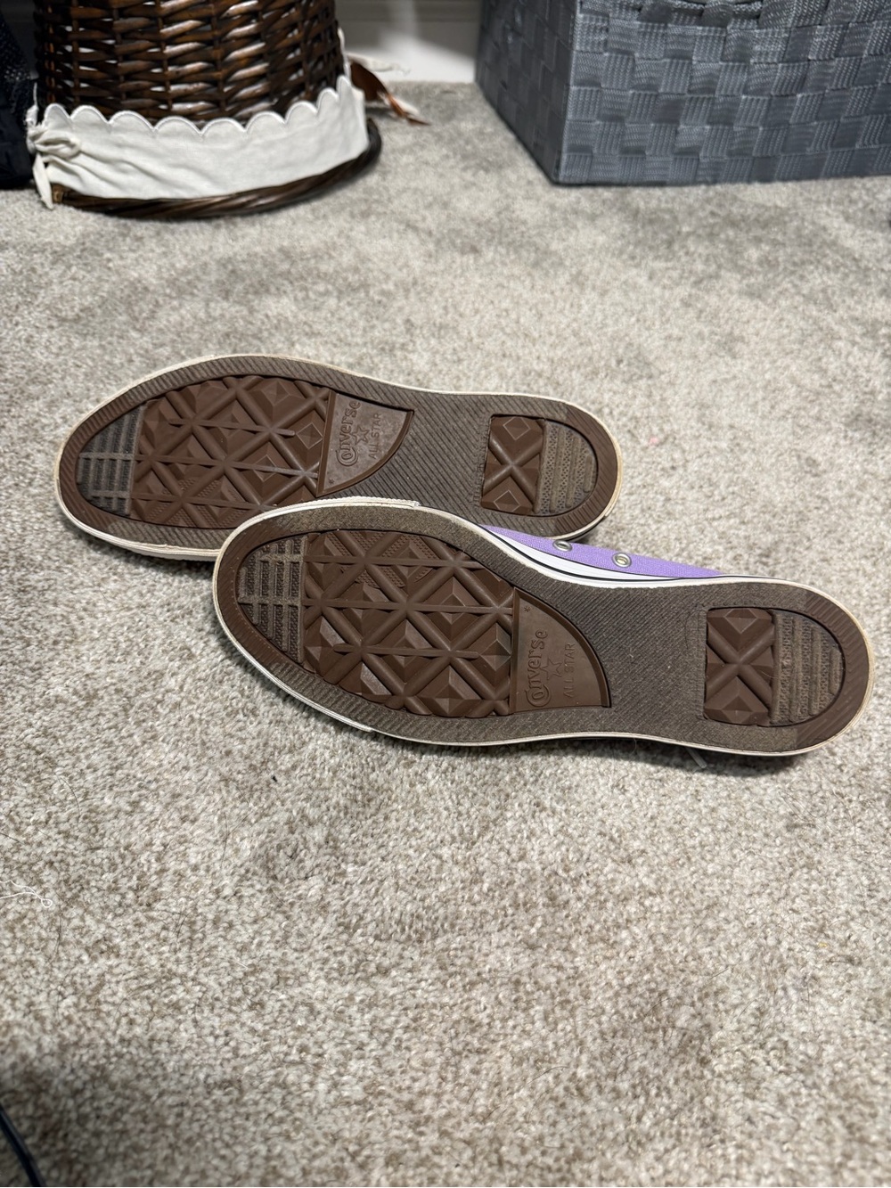 Converse Low Top Sneakers Lavender Canvas - Picture 3 of 4